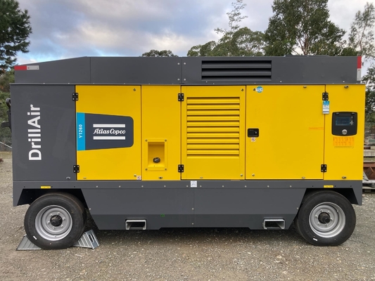 Gelber tragbarer Kompressor Y1260 429 kW Leistung und 1 x 2 " Kugelventil für vielseitige Anwendungen